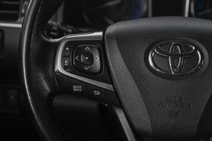 Седан Toyota Camry 2016 года, 2199000 рублей, Кемерово