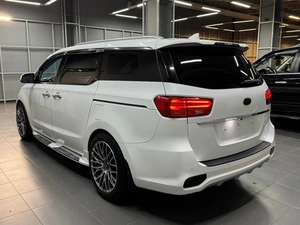 Минивэн Kia Carnival 2019 года, 2697000 рублей, Красноярск