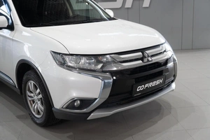 Внедорожник Mitsubishi Outlander 2016 года, 1679000 рублей, Петрозаводск