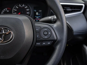 Внедорожник Toyota Corolla Cross 2023 года, 2835000 рублей, Краснодар