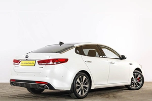 Седан Kia Optima 2017 года, 2039000 рублей, Тюмень