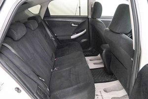 Лифтбек Toyota Prius 2012 года, 1199000 рублей, Красноярск