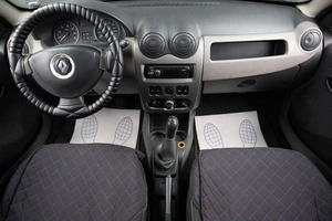 Хетчбэк Renault Sandero 2011 года, 529000 рублей, Оренбург