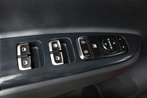Седан Kia Rio 2018 года, 919000 рублей, Тюмень