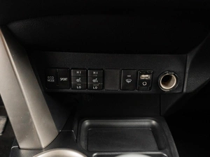 Внедорожник Toyota RAV4 2014 года, 2299000 рублей, Тюмень