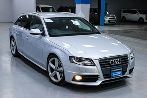 Седан Audi A4 2010 года, 1198000 рублей, Солонцы