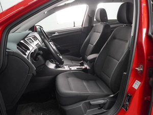 Хетчбэк Volkswagen Golf 2013 года, 1219000 рублей, Воронеж