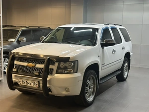 Внедорожник Chevrolet Tahoe 2013 года, 2287000 рублей, Красноярск