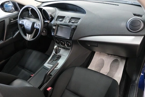 Седан Mazda 3 2009 года, 969000 рублей, Омск