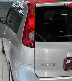 Хетчбэк Nissan Note 2010 года, 597000 рублей, Красноярск