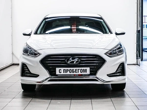 Седан Hyundai Sonata 2019 года, 1850000 рублей, Красноярск