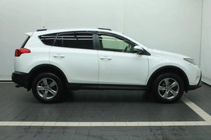 Внедорожник Toyota RAV4 2015 года, 2100000 рублей, Красноярск