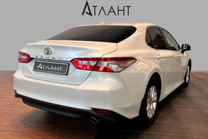 Седан Toyota Camry 2018 года, 2369000 рублей, Красноярск