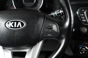 Хетчбэк Kia Rio 2013 года, 699000 рублей, Тюмень