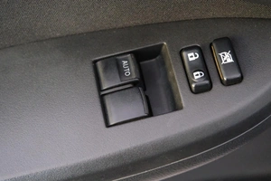 Седан Toyota Corolla 2012 года, 1129000 рублей, Омск