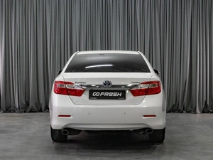 Седан Toyota Camry 2014 года, 1555000 рублей, Тюмень
