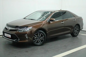 Седан Toyota Camry 2017 года, 2200000 рублей, Красноярск