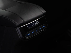 Внедорожник Toyota Highlander 2021 года, 5819888 рублей, Москва