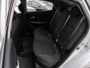 Седан Kia Rio 2013 года, 849000 рублей, Саратов