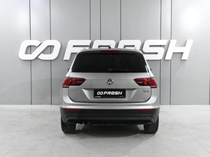 Внедорожник Volkswagen Tiguan 2017 года, 2319000 рублей, Ростов-на-Дону