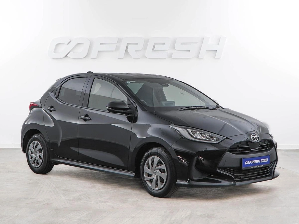 Хетчбэк Toyota Yaris 2021 года, 1224046 рублей, Москва