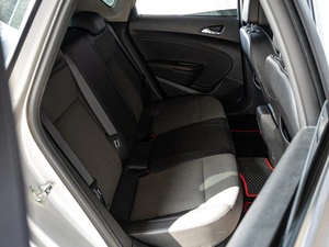 Хетчбэк Opel Astra 2012 года, 895000 рублей, Краснодар