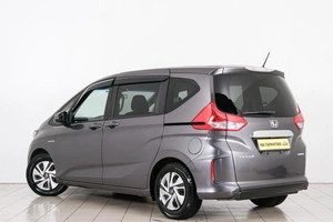 Минивэн Honda Freed 2019 года, 1629000 рублей, Красноярск