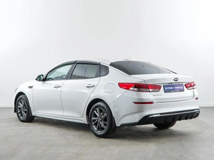 Седан Kia Optima 2018 года, 1727444 рублей, Москва