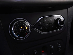 Хетчбэк Renault Sandero 2016 года, 959000 рублей, Волгоград