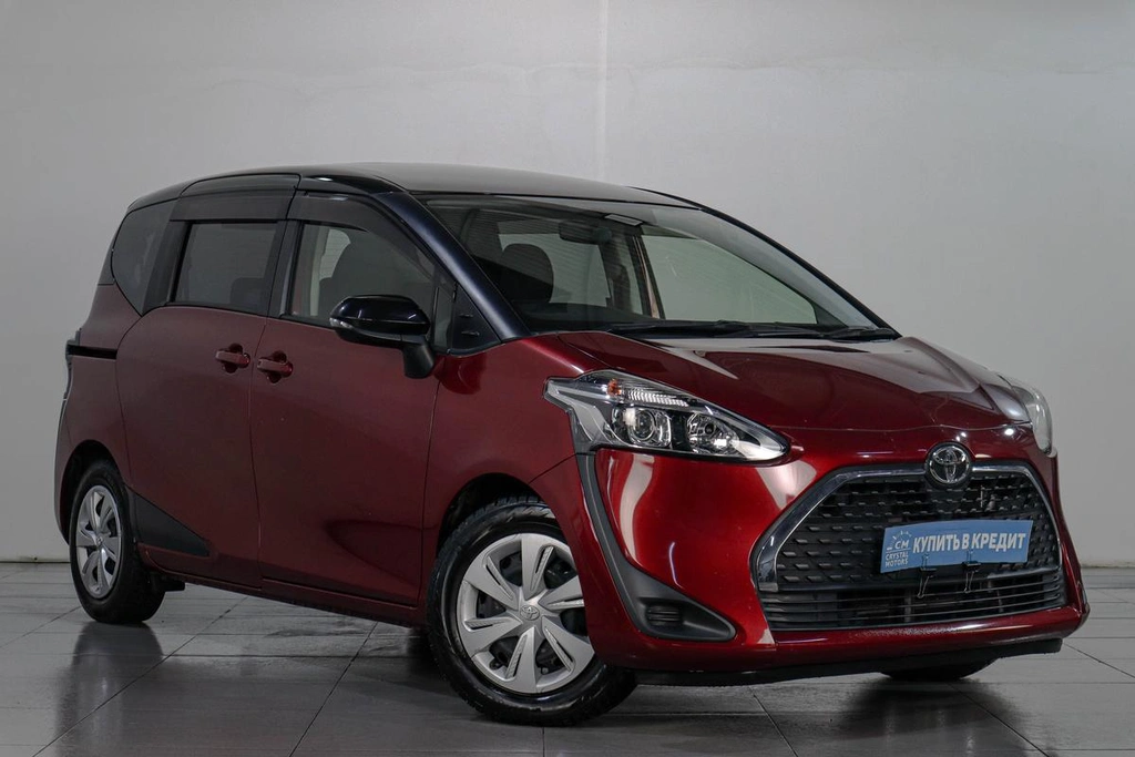 Минивэн Toyota Sienta 2019 года, 1669000 рублей, Челябинск