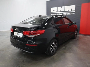 Седан Kia Rio 2017 года, 1330000 рублей, Курск