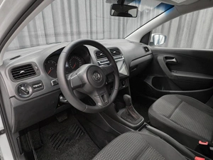 Седан Volkswagen Polo 2014 года, 695000 рублей, Красноярск