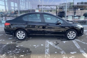 Седан Peugeot 408 2015 года, 770000 рублей, Солонцы