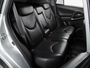 Внедорожник Toyota RAV4 2010 года, 1415000 рублей, Воронеж