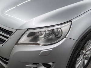 Внедорожник Volkswagen Tiguan 2010 года, 1210000 рублей, Красноярск
