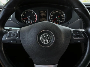 Седан Volkswagen Jetta 2013 года, 999000 рублей, Волгоград