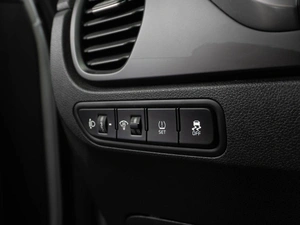 Седан Kia Rio 2021 года, 1599000 рублей, Тюмень