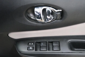 Хетчбэк Nissan Note 2018 года, 1299000 рублей, Омск