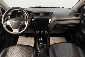 Седан Kia Rio 2016 года, 829000 рублей, Челябинск