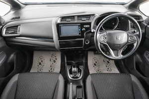 Хетчбэк Honda Fit 2017 года, 1249000 рублей, Красноярск