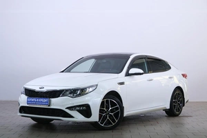 Седан Kia Optima 2018 года, 2339000 рублей, Омск