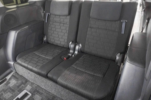 Минивэн Toyota Isis 2012 года, 1399000 рублей, Барнаул