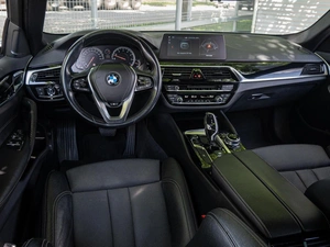 Седан BMW 5 серия 2017 года, 2800000 рублей, Краснодар