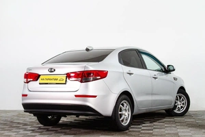 Седан Kia Rio 2017 года, 989000 рублей, Сургут