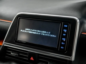 Минивэн Toyota Sienta 2019 года, 1700000 рублей, Красноярск