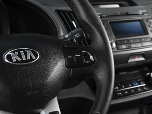 Внедорожник Kia Sportage 2012 года, 1365000 рублей, Омск