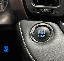 Внедорожник Toyota RAV4 2017 года, 2657000 рублей, Красноярск