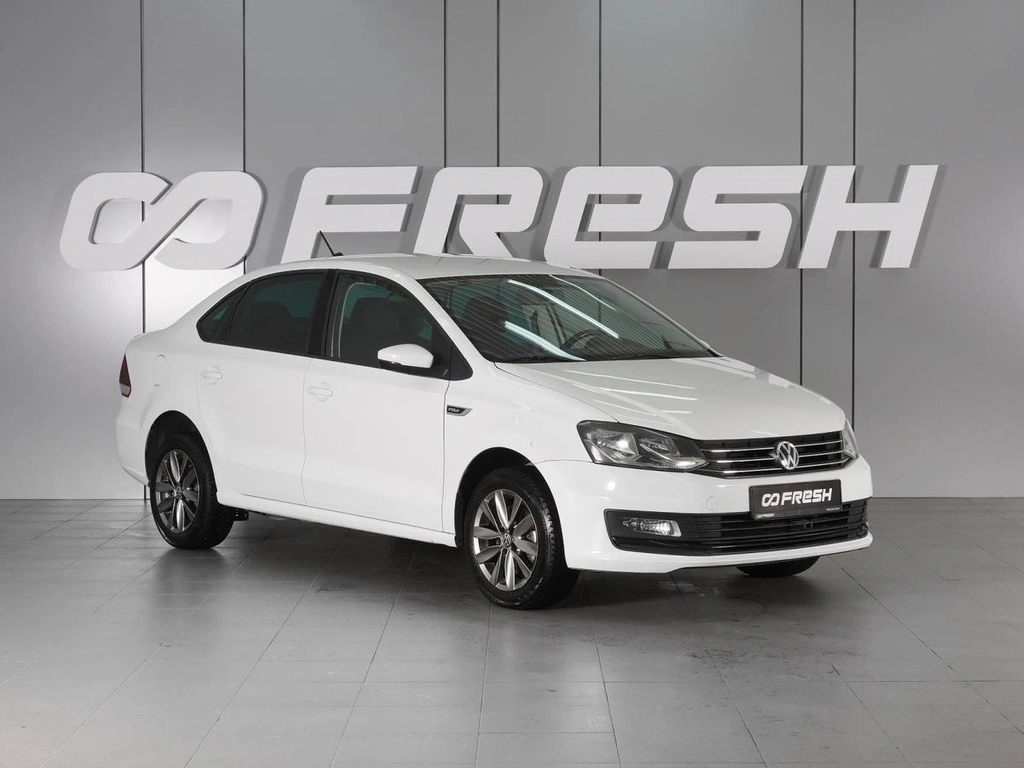 Седан Volkswagen Polo 2019 года, 1346000 рублей, Красный Пахарь