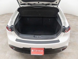 Хетчбэк Mazda 3 2019 года, 1700000 рублей, Красноярск