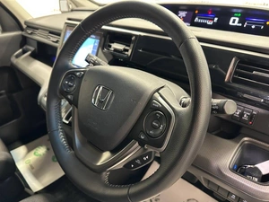 Минивэн Honda Stepwgn Spada 2021 года, 2300000 рублей, Красноярск